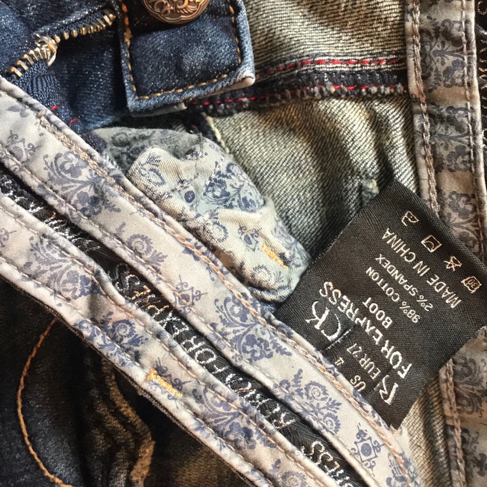 Express Size 4 - Picture 3 of 3